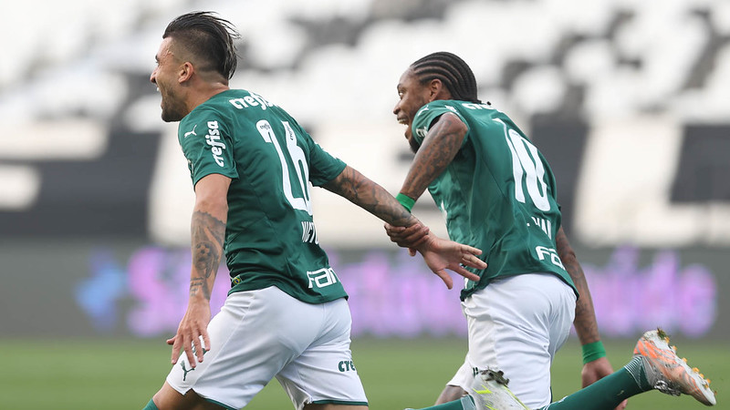 O Palmeiras derrotou seu maior rival, o Corinthians, por 2 a 0 na tarde deste domingo, em Itaquera, e se garantiu na final do Campeonato Paulista 2021. Victor Luís e Luiz Adriano marcaram os gols do Verdão e foram os melhores em campo. Confira as notas do Palmeiras no LANCE! (por Nosso Palestra)