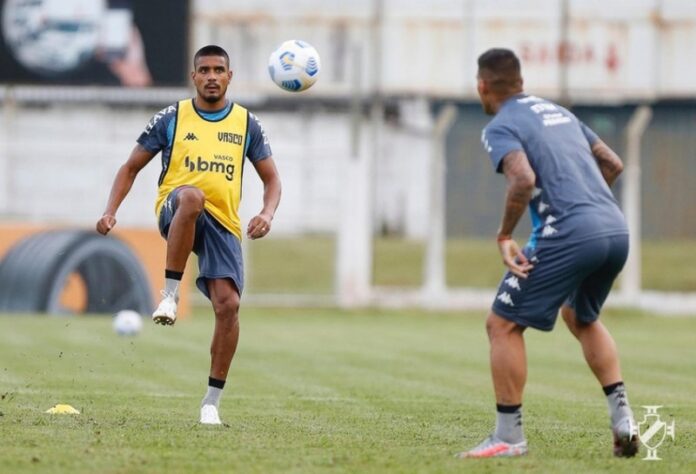 27º - Boavista 2x2 Vasco - Campeonato Carioca 2021 - Léo Matos cruzou para Cano, que escorou e saiu para comemorar. 