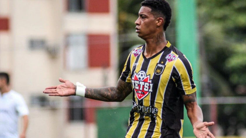 Alef Manga: 26 anos – atacante – Volta Redonda (transferiu-se para o Goiás) – 9 gols em 12 partidas no Campeonato Carioca