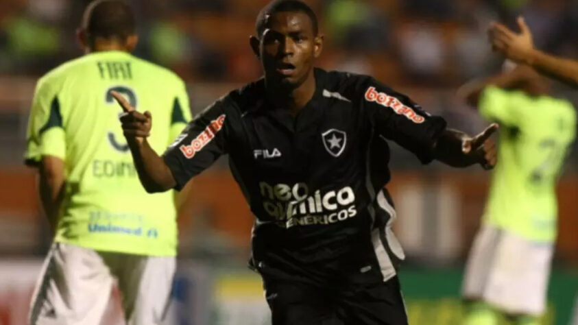 O Botafogo teve nova fornecedora no ano marcado pela arrancada que salvou a equipe do rebaixamento. 