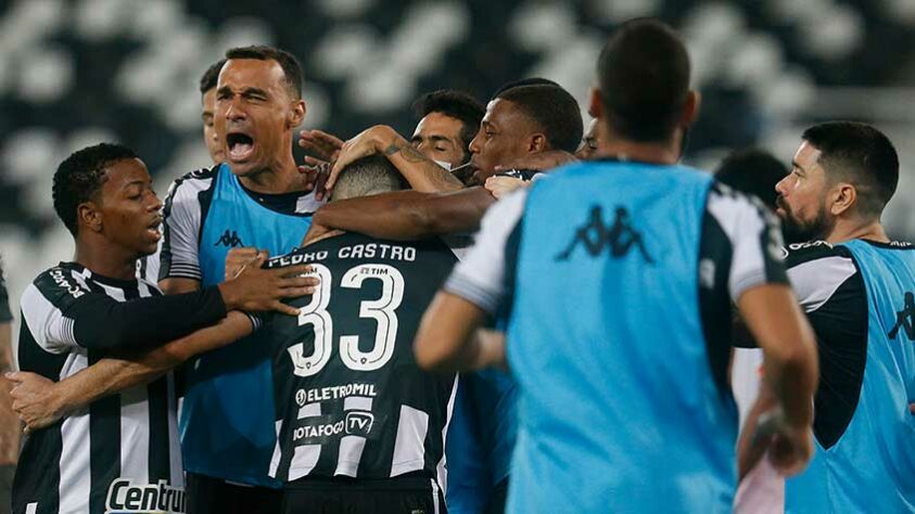 Antes da Série B, o Botafogo ainda tem dois clássicos pela frente: o time faz a final da Taça Rio contra o Vasco e enfrentará o Cruz-Maltino nos próximos dois finais de semana. Confira a tabela do Glorioso na Série B: