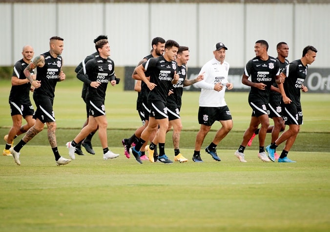 O Corinthians completou 23 jogos nesta temporada e testou 34 jogadores no período, incluindo muitos promovidos da base, mas as presenças mais constantes seguem sendo os medalhões do elenco. Confira, na galeria a seguir, quem mais jogou até aqui pelo Timão em 2021(não contam os minutos de acréscimo):