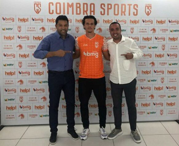 FECHADO - Defensor, de 19 anos, chega com contrato de um ano. Clube mineiro pode lucrar em venda futura por conta de participar na formação  A equipe sub-20 do Coimbra segue se reforçando para a disputa do Mineiro da categoria, que começa neste final de semana. O zagueiro Davi, de 19 anos, assinou com o novo clube nesta terça-feira. O vínculo, que tem caráter de contrato de formação, será válido por um ano.