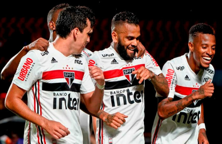 Lance Tricolor - RANKING MUNDIAL - OS 10 CLUBES COM MAIS TÍTULOS