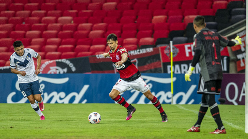 O Flamengo deixou a desejar na sexta e última rodada do Grupo G da Libertadores. Empatou em 0 a 0 com o Vélez Sarsfield, no Maracanã, avançou às oitavas em primeiro lugar, mas apenas Diego Alves mereceu ser destacado positivamente no apático time. Confira as notas a seguir! (Por Lazlo Dalfovo - lazlodalfovo@lancenet.com.br) 