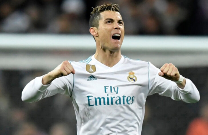 18º lugar: Cristiano Ronaldo (atacante/português) - Saiu do Manchester United (ING) para o Real Madrid (ESP) - Valor: 94 milhões de euros 