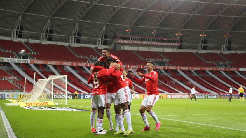 14º colocado – Internacional (10 pontos) – 10 jogos / 0.27% de chances de título; 7.2% para vaga na Libertadores (G6); 31.7% de chance de rebaixamento.