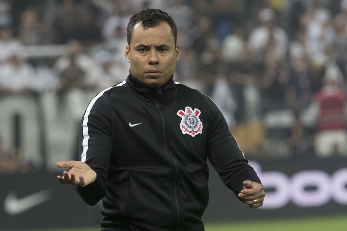 Jair Ventura - Treinou o Corinthians entre setembro e dezembro de 2018 - 19 jogos