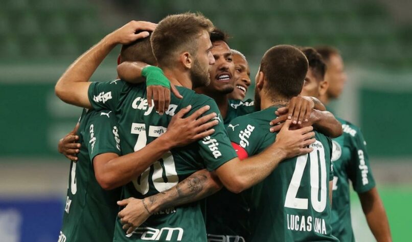 LIBERTADORES - Palmeiras - O Verdão conquistou dezessete votos para a classificação no G6. Portanto, para a redação do LANCE!, o Palmeiras se classifica à Libertadores pelo Brasileirão. Duas pessoas também apostam no título dos comandados por Abel Ferreira.