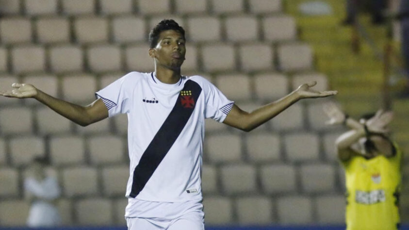 Laranjeira (Meio-campista e atacante) -  Vasco 0 x 1 Portuguesa-RJ - São Januário - Campeonato Carioca - 3 de março de 2021.