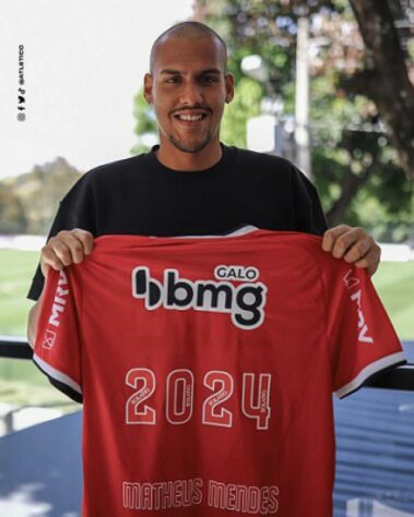 FECHADO -  O Atlético-MG ampliou o contrato do goleiro Matheus Mendes, de 22 anos. O acordo atual do jogador iria até 2022 e foi estendido para o fim de 2024.