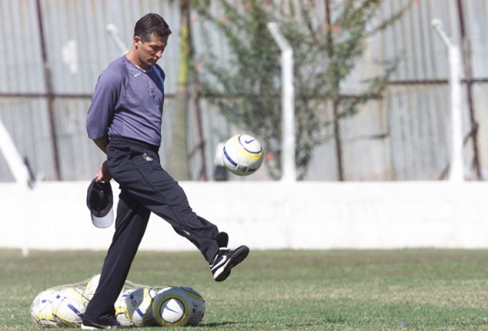 Márcio Bittencourt - Treinou o Corinthians entre maio e setembro de 2005 - 28 jogos