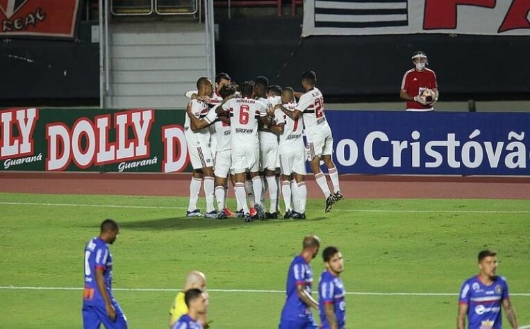 Jogo 5: São Paulo 5 x 0 São Caetano (Morumbi - 10/04/2021) - Gols do São Paulo: Arboleda (1 x 0), Rodrigo Nestor (2 x 0), Reinaldo (3 x 0), Daniel Alves (4 x 1) e Eder (5 x 1)