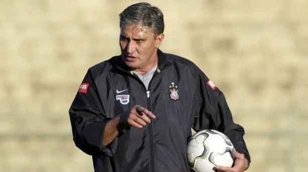 Tite - Treinou o Corinthians entre maio de 2004 e fevereiro de 2005 - 51 jogos