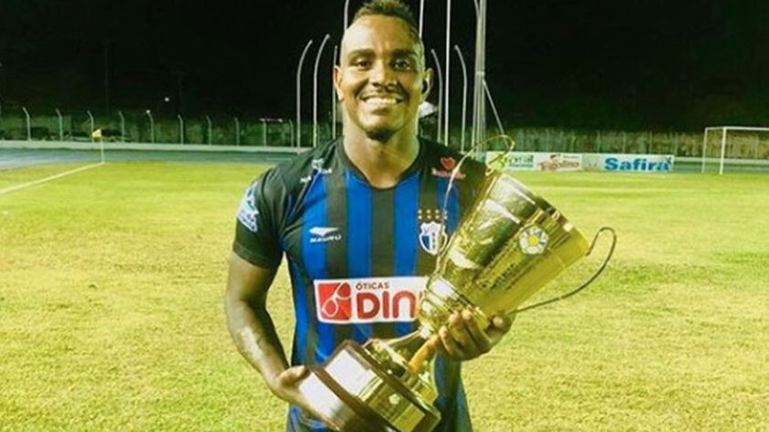 Wilker: 25 anos – atacante – Ji-Paraná - 4 gols em 5 jogos no Campeonato Rondoniense