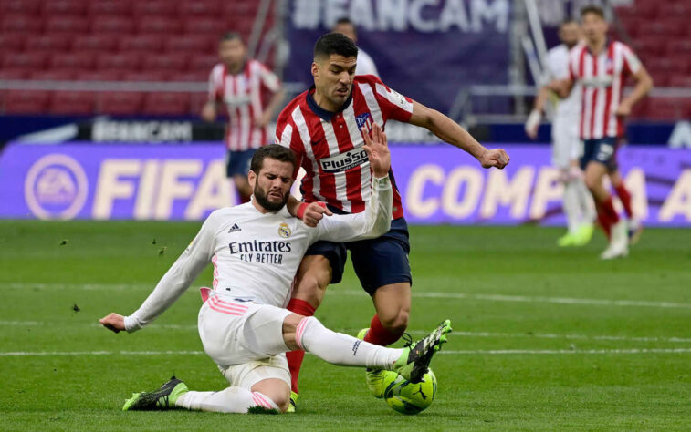 Na Espanha, o título ainda não foi definido. Rivais da capital, Atlético de Madrid e Real Madrid chegam à última rodada separados por dois pontos. O Barcelona, que até a penúltima jornada ainda sonhava com o troféu, está fora da disputa.