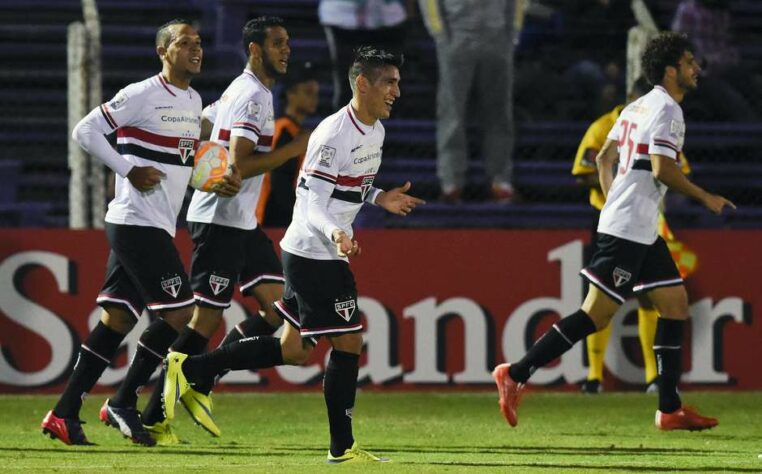 Danubio 1 x 2 São Paulo - 15/04/2015