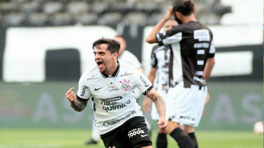 FAGNER: Fagner segue no Corinthians, mas é outro atleta que deixou de ser convocado por Tite.