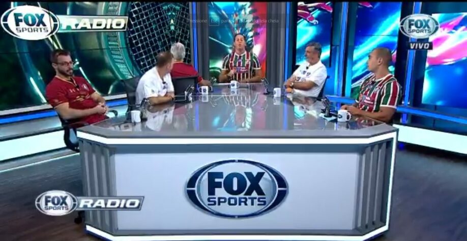 Em 2018, o Fluminense venceu o Flamengo na semifinal da Taça Rio. Com isso, todos os integrantes do Fox Sports Rádio apresentaram o programa vestindo camisas do Tricolor Carioca, já que todos tinham apostado em uma vitória do Rubro-Negro. 