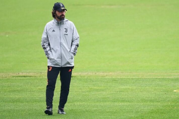 Andrea Pirlo já não é mais jogador, mas continua agitando o mundo do futebol. O treinador ex-Juventus pode ser o escolhido para suprir a saída de Jorge Jesus no Benfica, de acordo com o site "Calciomercato".