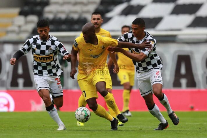 Na briga contra o rebaixamento, Portimonense (34 pontos), Boavista (33), Rio Ave (31) e Farense (31) são os ameaçados. O Nacional já está rebaixado.