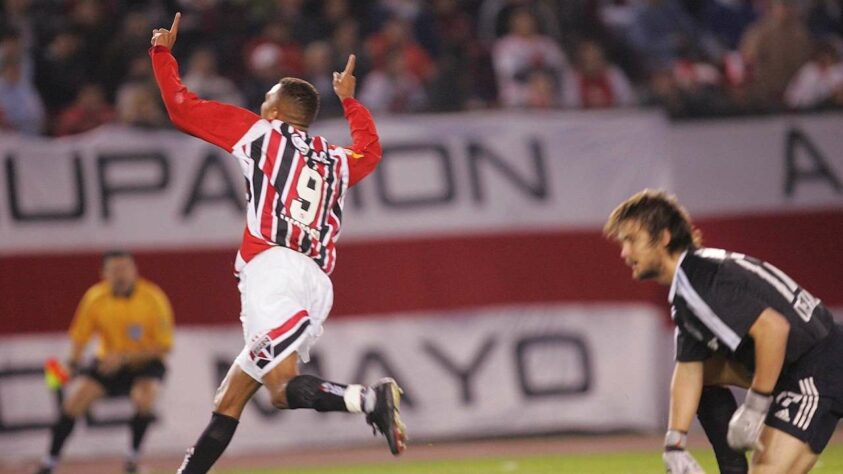 29/06/2005 - River Plate 2 x 3 São Paulo (Libertadores 2005) - A última vitória do São Paulo na Libertadores jogando em solo argentino. Danilo, Amoroso e Fabão colocaram o Tricolor na final da competição.