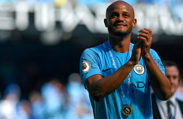 Fernandinho renovou até 2022! Veja como estão os jogadores que eram do  elenco do Manchester City quando o brasileiro chegou ao futebol inglês –  LANCE!