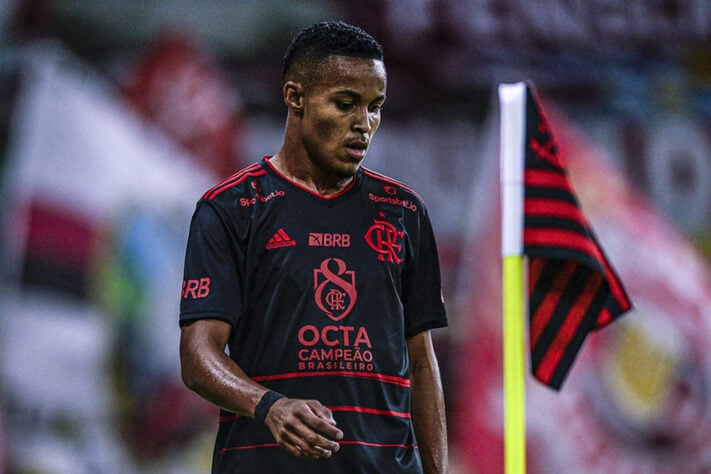 Lázaro - Posição: meia-atacante - Clube: Flamengo - Idade: 19 anos - Situação: é o grande nome da base flamenguista, onde coleciona ótimos números ofensivos.