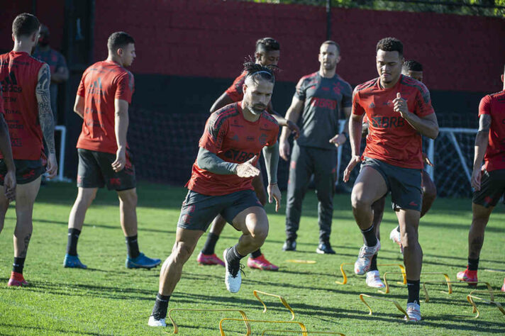 Em junho, o Flamengo tem pela frente quatro partidas do Campeonato Brasileiro e os dois confrontos contra o Coritiba, pela terceira fase da Copa do Brasil.