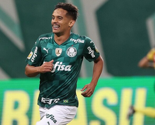 O Palmeiras conseguiu uma emocionante virada no Allianz Parque na noite deste domingo, por 3 a 2 sobre o Bahia, pelo Campeonato Brasileiro. O meia do Verdão Gustavo Scarpa (foto), em grande fase, foi o nome do jogo, com participação em todos os gols do time alviverde. Confira as notas dos jogadores do Palmeiras no LANCE! (por Nosso Palestra)