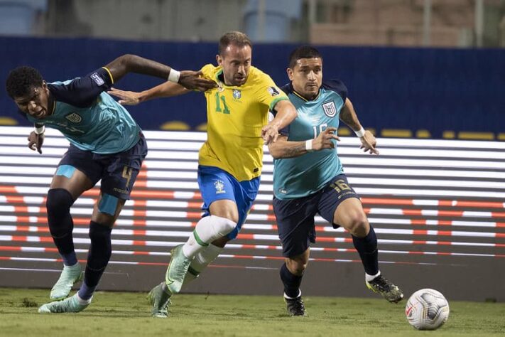 Sobe: A equipe equatoriana apresentou volume de jogo no segundo tempo, conseguiu chegar ao empate e se classificou às quartas de final da Copa América. / Desce: Apesar da intensidade na segunda etapa, o time do Equador mostrou deficiência na tomada de decisão de algumas jogadas.