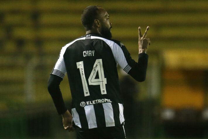 Na noite desta quarta-feira, o Botafogo derrotou o Vitória por 1 a 0, no Estádio Raulino de Oliveira, em partida válida pela oitava rodada da Série B. Chay marcou o único gol do confronto. A seguir, confira as notas (por João Alexandre Borges – joaoborges@lancenet.com.br):