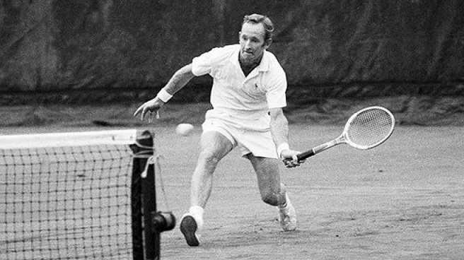 O australiano Rod Laver também encerrou a carreira com 11 conquistas. A diferença é que ele é o único da história a ter vencido os quatro torneios do Grand Slam em simples na mesma temporada duas vezes. A primeira foi como amador, em 1962, e a segunda como profissional, em 1969.