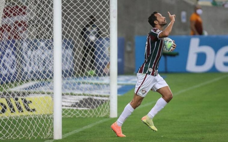 Em 2020, o meia teve um momento mágico com a camisa do Fluminense. Enfileirou boas atuações e disparou na artilharia do time na temporada. Contra o Internacional, no Maracanã, o meia fez dois gols e ajudou o time na primeira vitória no Brasileirão do ano passado. 