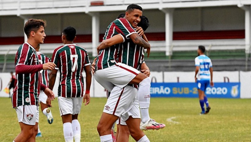 Em sua gestão, Mário decidiu apostar na volta do time Sub-23 capitaneado por Paulo Angione. A ideia dividiu parte da torcida que compartilha de duas opiniões diferentes. Os benefícios de ter os jogadores que não tem oportunidade nos profissionais, mas estouraram a idade do sub-20, ou a critica aos altos custos de manter uma equipe como essa.  