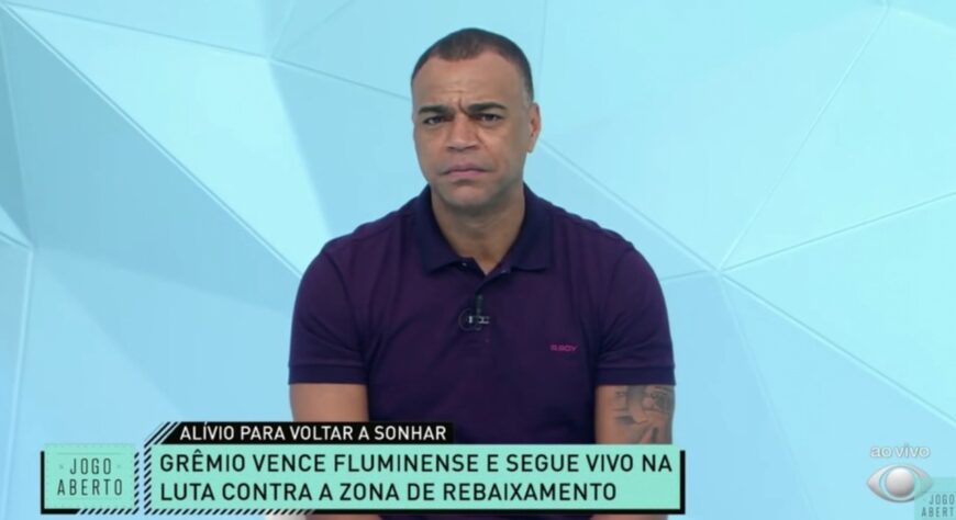 Em junho de 2021, Denílson concedeu uma entrevista ao "Uol" para falar da decisão do Tribunal de Justiça de São Paulo (TJ-SP) de bloquear a arrecadação de Belo com a venda de ingressos referentes a dois shows realizados em comemoração ao Dia dos Namorados, para quitação da dívida. O ex-jogador disse que as medidas são uma tentativa de recebimento do valor. 