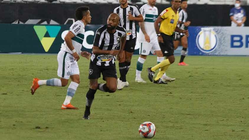 Coritiba, Botafogo, Avaí e Goiás disputam o título da Série B 2021, e a briga pelo acesso segue muito apertada. O LANCE! traz uma galeria atualizada com as chances de cada time - conforme a tabela no momento - de título, vaga para a Série A e rebaixamento. Os dados são do Departamento de Matemática da Universidade Federal de Minas Gerais (UFMG). Veja as contas!