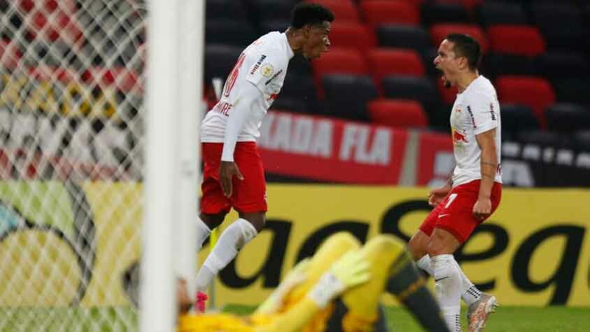 RB Bragantino - Sobe: O time conseguiu propor um jogo reativo e explorou as falhas do sistema defensivo, marcando 3 gols. / Desce: Não conseguiu manter a velocidade e a linha de marcação alta, e abriu espaço para Rodrigo Muniz fazer dois gols. 