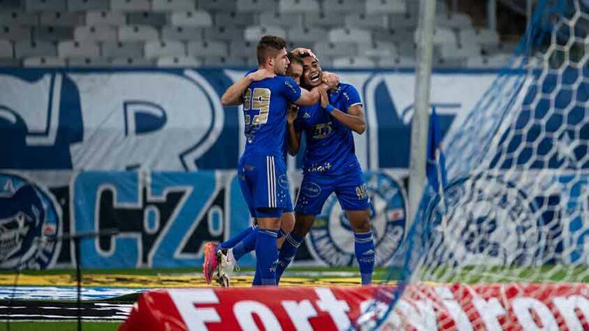 21h30 - Cruzeiro x Vasco - Brasileirão Série B - Onde assistir: Globo, SporTV (menos MG) e Premiere	