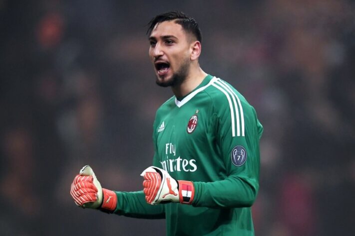 Gianluigi Donnarumma (goleiro - 22 anos - italiano) - Fim de contrato com o Milan - Valor de mercado: 60 milhões de euros