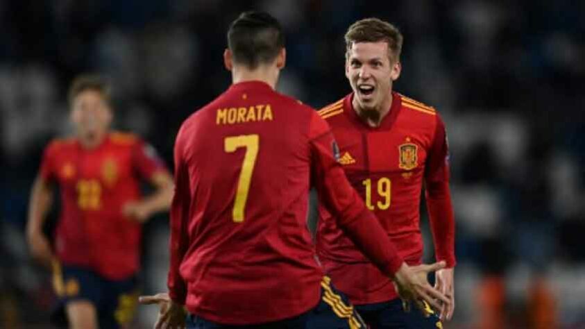 GRUPO E - O grupo E terá as suas duas partidas da primeira rodada transmitidas pelo SporTV na segunda-feira. Polônia e Eslováquia se enfrentam às 13h (de Brasília), enquanto Espanha e Suécia entram em campo às 16h (de Brasília).