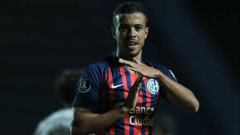 FECHADO - O Boca Juniors está prestes a anunciar o centroavante Franco di Santo. De acordo com o próprio presidente Horácio Arreceygor, do San Lorenzo, clube que detém os seus direitos, existe um acerto entre os clubes. Agora, resta apenas alguns detalhes entre o Boca e Di Santo para o anuncio oficial.