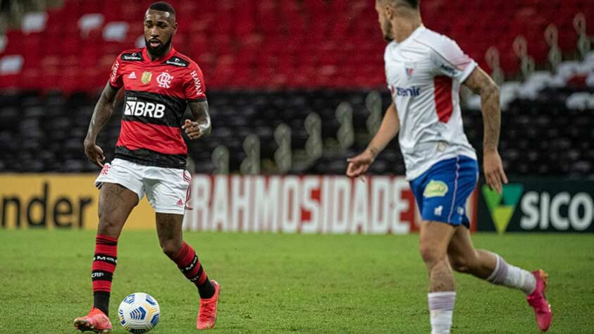 FORTALEZA - Sobe: Autor do gol, David foi a principal arma ofensiva do Fortaleza. | Desce: Pelo lado negativo, o volante Felipe perdeu a bola para Bruno Henrique dentro da área no lance que o Flamengo abriu o placar.