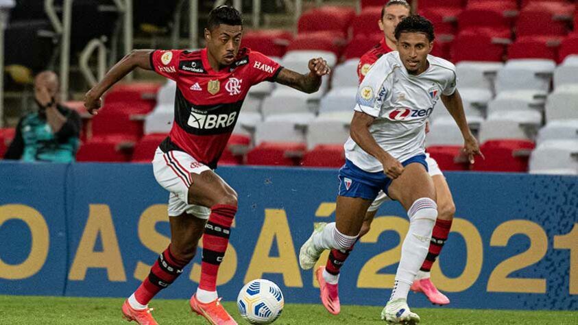 Na despedida de Gerson, foi Bruno Henrique quem decidiu para o Flamengo. O atacante marcou os dois gols na vitória por 2 a 1 sobre o Fortaleza, que deixa o Rubro-Negro com nove pontos no Brasileirão. (Por Lucas Pessôa - lucaspessoa@lancenet.com.br)