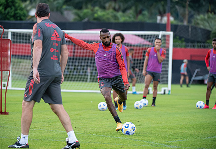 Imagens do último treino de Gerson pelo Flamengo.