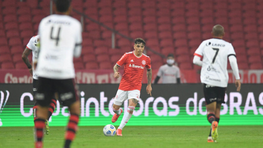 Em 2021, o Internacional, então treinado por Miguel Angel Ramirez, tinha feito 1 a 0 fora de casa no jogo de ida contra o Vitória e a classificação em pleno Beira-Rio parecia ser questão de tempo. Entretanto a equipe Colorada se complicou e sofreu três gols do rubro-negro baiano, sendo eliminado antes do esperado na terceira fase da Copa do Brasil.