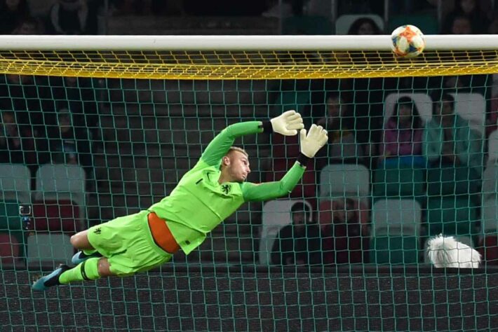 Jasper Cillessen (Holanda) - lesionado