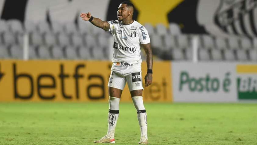 MARINHO - Santos (C$ 16,36) - A fase individual e de sua equipe não são boas, mas trata-se de um dos melhores jogadores da história do Cartola. Enfrentando um Juventude que sofreu gols nas ultimas oito partidas, é uma aposta muito interessante que pode pontuar bem mesmo sem gol ou assistência, além de render cartoletas.