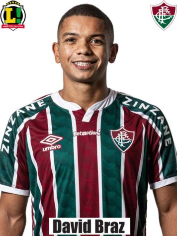 David Braz - 5,0 - Não se destacou na zaga e comprometeu o sistema defensivo no primeiro tempo. Após o gol contra, contribuiu com desvios importantes.