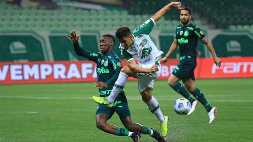 Chapecoense: Sobe/Busanello – Percebeu o posicionamento ruim de Jailson e uma barreira mal formada e fez um belo gol de falta, descontando o placar. Desce/Bagunça na zaga – os dois primeiros gols do Palmeiras surgiram antes dos 15 minutos de jogo, em lances atrapalhados da defesa visitante, com ‘bate e rebate’ na própria área.